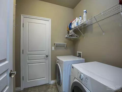 60874 Garrison Dr, Bend, OR 97702 photo 13