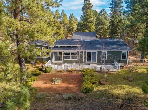 16479 Beaver Dr, Bend, OR 97707 photo 4