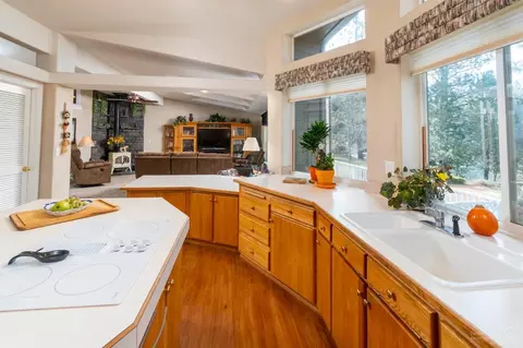 16479 Beaver Dr, Bend, OR 97707 photo 10