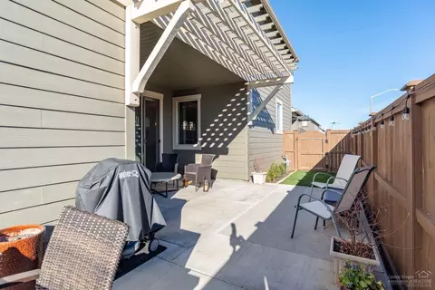 20807 NE Smoke Stack, Bend, OR 97701 photo 23