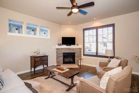 20807 NE Smoke Stack, Bend, OR 97701 photo 4
