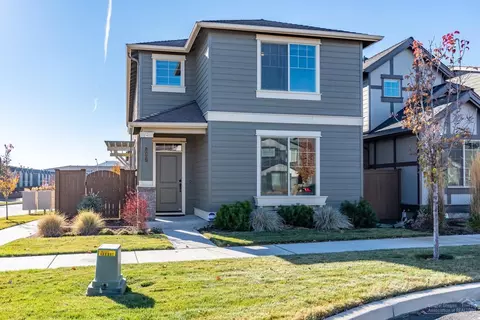 20807 NE Smoke Stack, Bend, OR 97701 photo 2