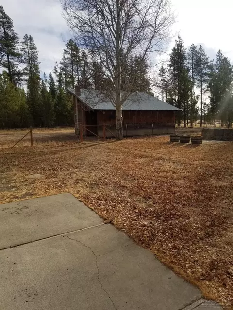 15939 Davis Ave, La Pine, OR 97739 photo 7