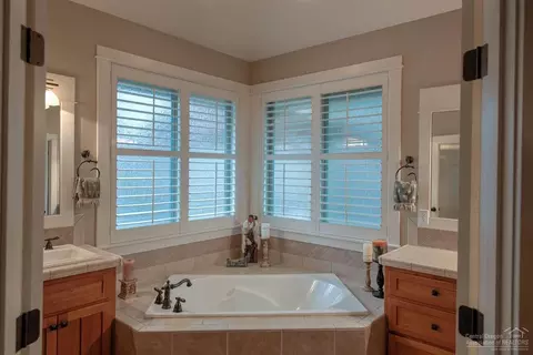 61004 Creekstone Loop, Bend, OR 97702 photo 21