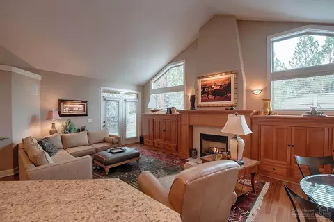 61004 Creekstone Loop, Bend, OR 97702 photo 6