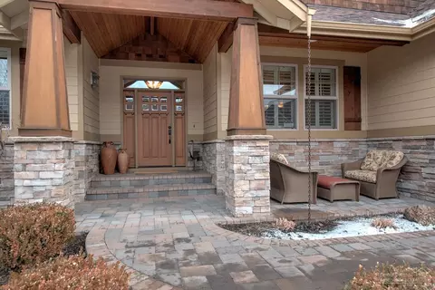 61004 Creekstone Loop, Bend, OR 97702 photo 3