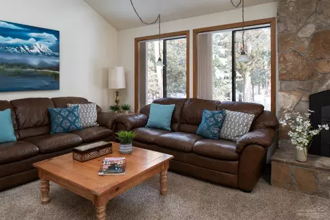 57796 Blue Goose Ln, Sunriver, OR 97707 photo 1