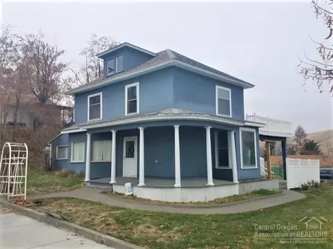 455 Water St, Heppner, OR 97836 photo 1