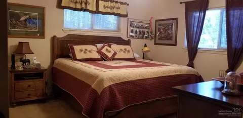 52103 Foxtail Rd, La Pine, OR 97739 photo 17