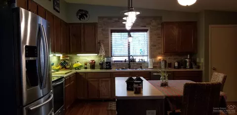 52103 Foxtail Rd, La Pine, OR 97739 photo 7