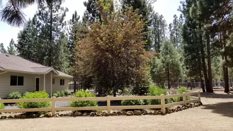 52103 Foxtail Rd, La Pine, OR 97739 photo 4