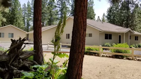 52103 Foxtail Rd, La Pine, OR 97739 photo 3