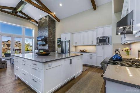 61345 Kindle Rock Loop, Bend, OR 97702 photo 9