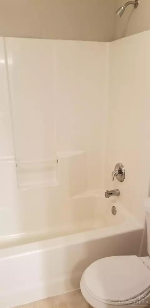 15336 Bear St, La Pine, OR 97739 photo 9