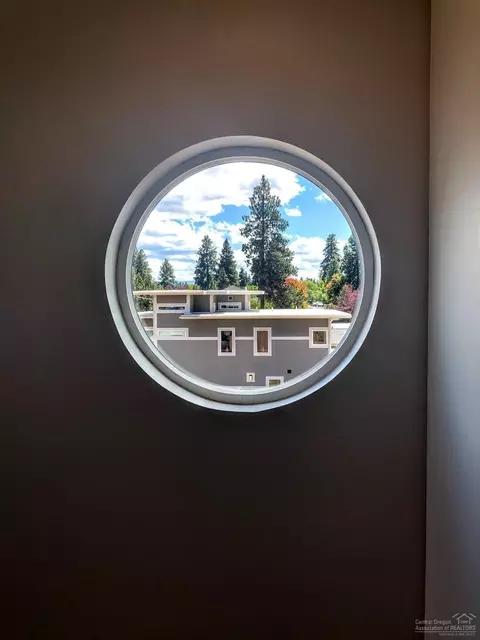63381 NW Milestone Dr, Bend, OR 97703 photo 12