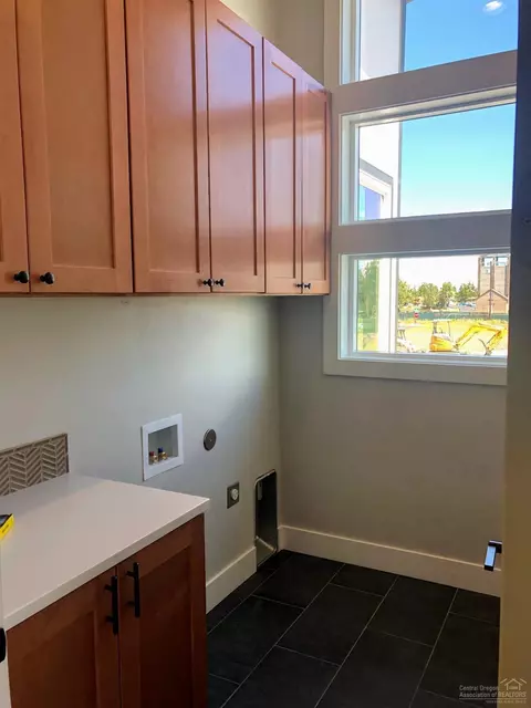 63381 NW Milestone Dr, Bend, OR 97703 photo 10