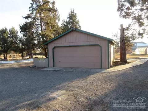20851 89th St, Bend, OR 97703 photo 3