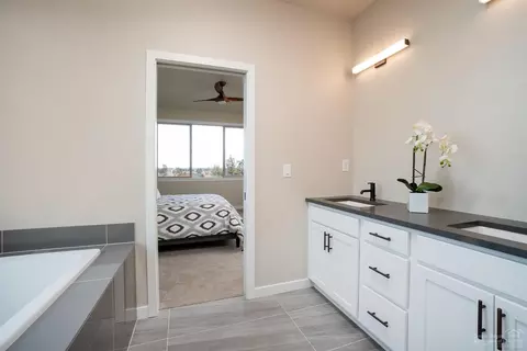 63129 Iner Loop, Bend, OR 97701 photo 12