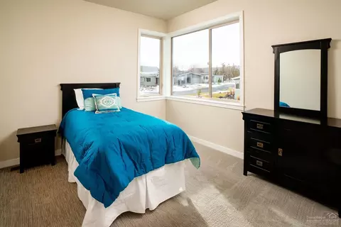 63129 Iner Loop, Bend, OR 97701 photo 15