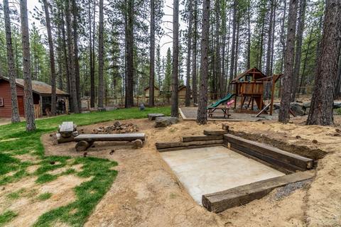 16377 Bates St, Bend, OR 97707 photo 21