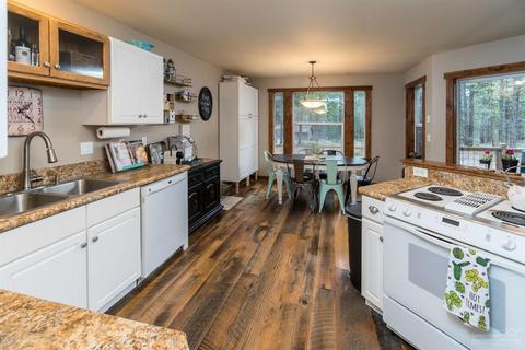 16377 Bates St, Bend, OR 97707 photo 8
