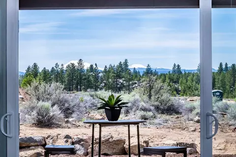 60877 SW Headwaters Loop, Bend, OR 97702 photo 20