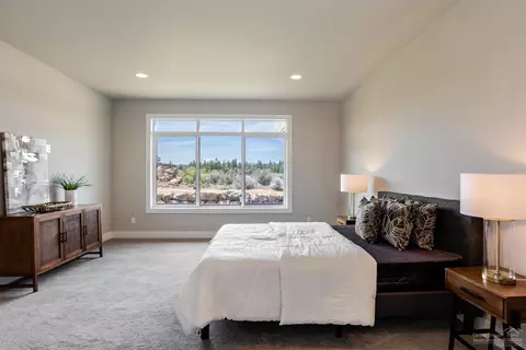 60877 SW Headwaters Loop, Bend, OR 97702 photo 10