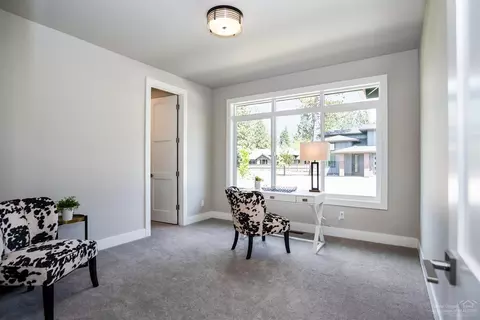 60877 SW Headwaters Loop, Bend, OR 97702 photo 17