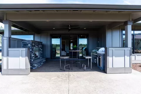 60877 SW Headwaters Loop, Bend, OR 97702 photo 22