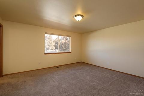62462 Erickson Rd, Bend, OR 97701 photo 10