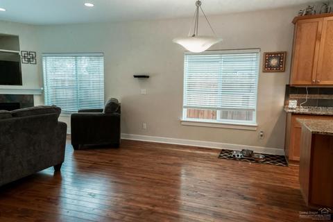 21342 Pecoraro Loop, Bend, OR 97701 photo 6
