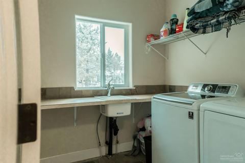 21342 Pecoraro Loop, Bend, OR 97701 photo 22