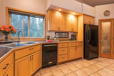 57668 Red Cedar Ln, Sunriver, OR 97707 photo 7