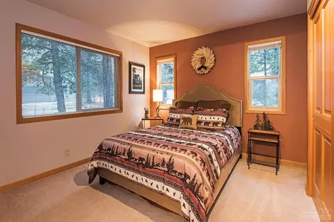 57668 Red Cedar Ln, Sunriver, OR 97707 photo 14