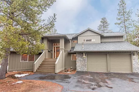 57668 Red Cedar Ln, Sunriver, OR 97707 photo 2