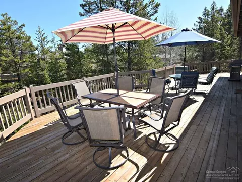 57668 Red Cedar Ln, Sunriver, OR 97707 photo 8