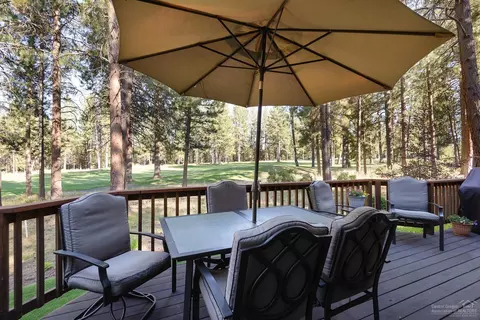 60633 Golf Village Loop, Bend, OR 97702 photo 23
