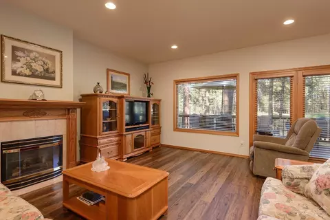 60633 Golf Village Loop, Bend, OR 97702 photo 6