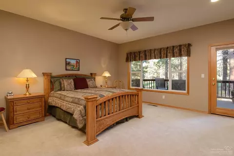60633 Golf Village Loop, Bend, OR 97702 photo 12