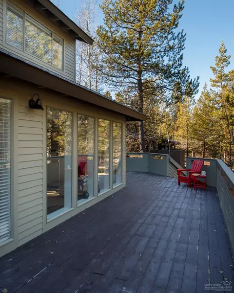 17680 Rogue Ln, Sunriver, OR 97707 photo 22