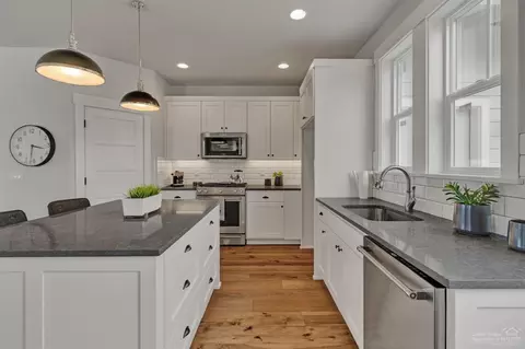 1750 NW Fields St, Bend, OR 97703 photo 9