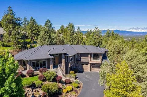 3375 NW Starview Dr, Bend, OR 97703 photo 2
