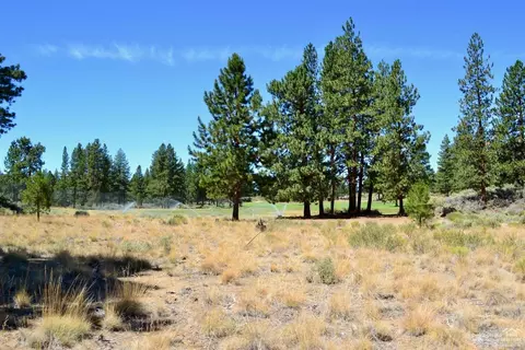 60201 Sunset View Dr, Bend, OR 97702 photo 3