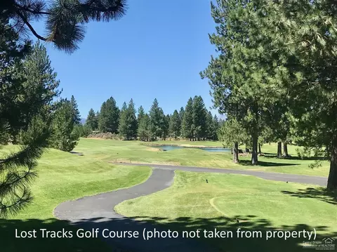 60201 Sunset View Dr, Bend, OR 97702 photo 12