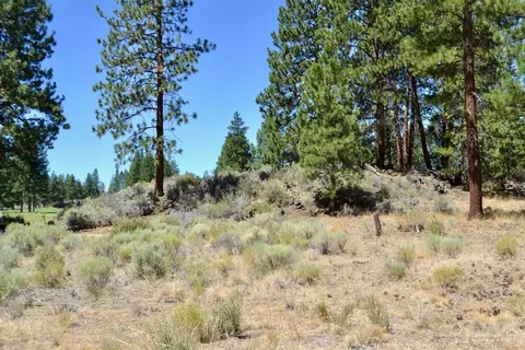 60201 Sunset View Dr, Bend, OR 97702 photo 4