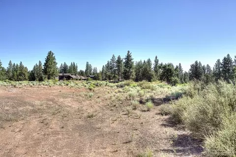19378 Seaton Loop, Bend, OR 97702 photo 4