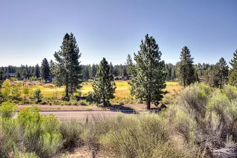 19378 Seaton Loop, Bend, OR 97702 photo 5