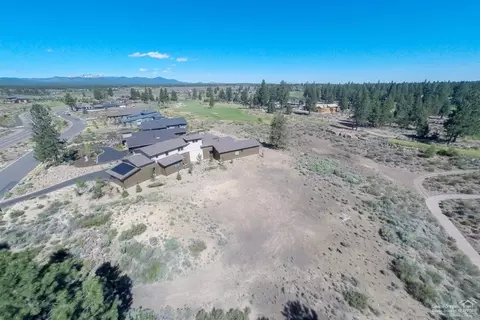 19378 Seaton Loop, Bend, OR 97702 photo 16