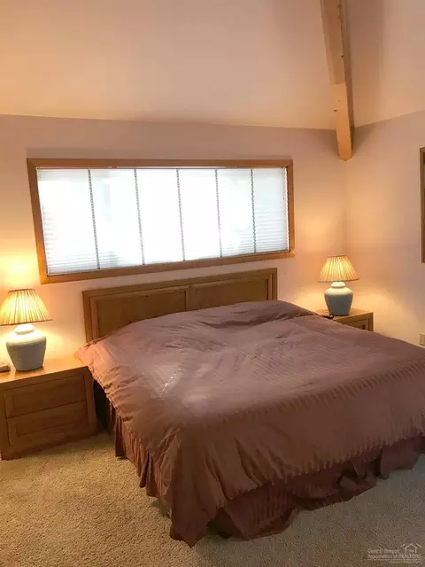 17778 Big Leaf Ln, Sunriver, OR 97707 photo 6