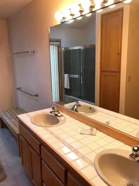 17778 Big Leaf Ln, Sunriver, OR 97707 photo 7